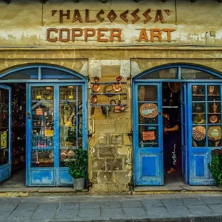 Anamor 408 * 라르나카