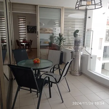 Anamor 408 * 라르나카